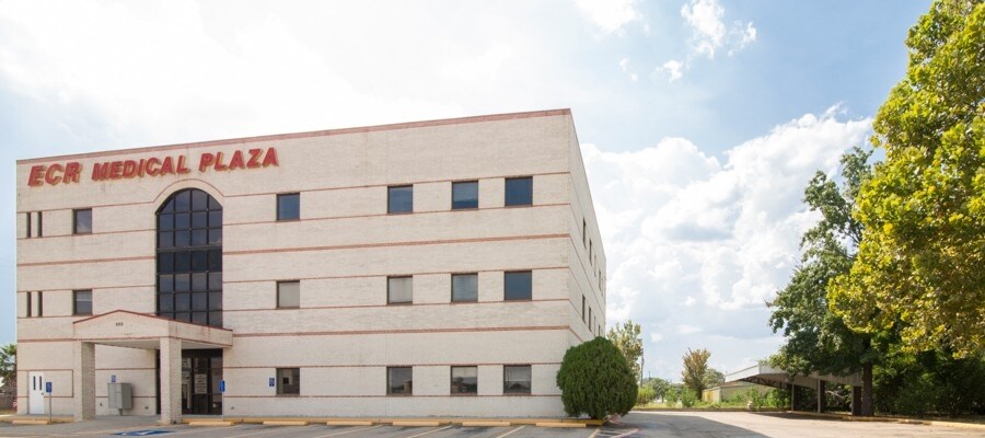 More Photos Of 203 N College Ave, Cleveland Medical For Sale
