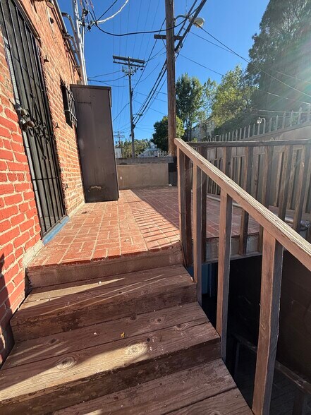 More Photos Of , Studio City Unknown For Sale