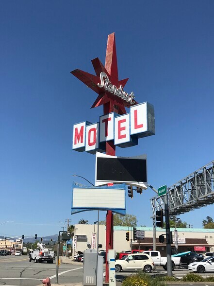 More Photos Of 1201 Market St, Redding Specialty For Lease