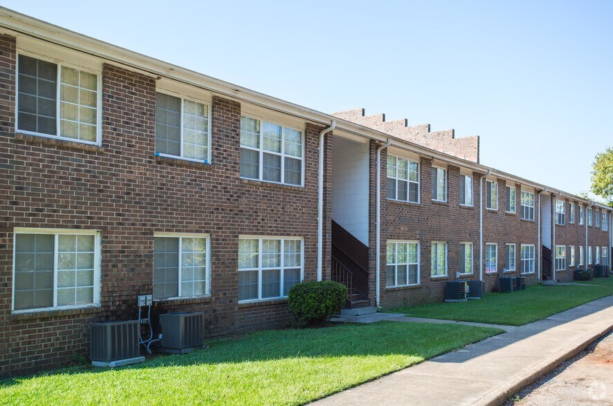 More Photos Of 1024 Day Street Rd, Montgomery Apartments For Sale