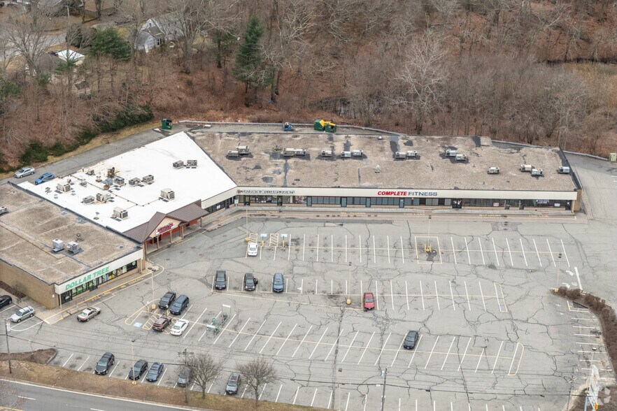 More Photos Of 1265-1335 Fall River Ave, Seekonk Storefront For Lease