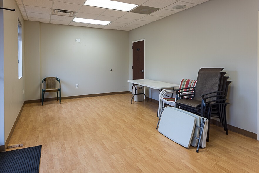 More Photos Of 110 Corporate Dr, Johnson City Office For Sale