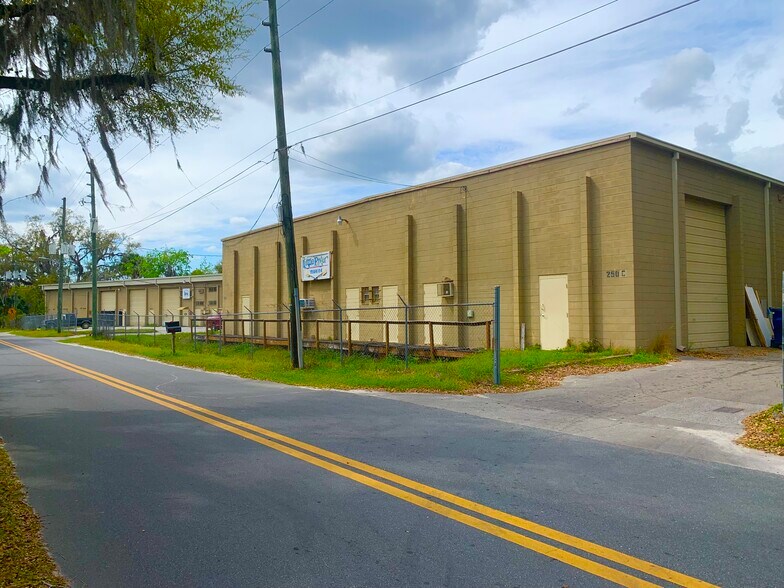Primary Photo Of 130 SE 10th Ave, Gainesville Warehouse For Lease