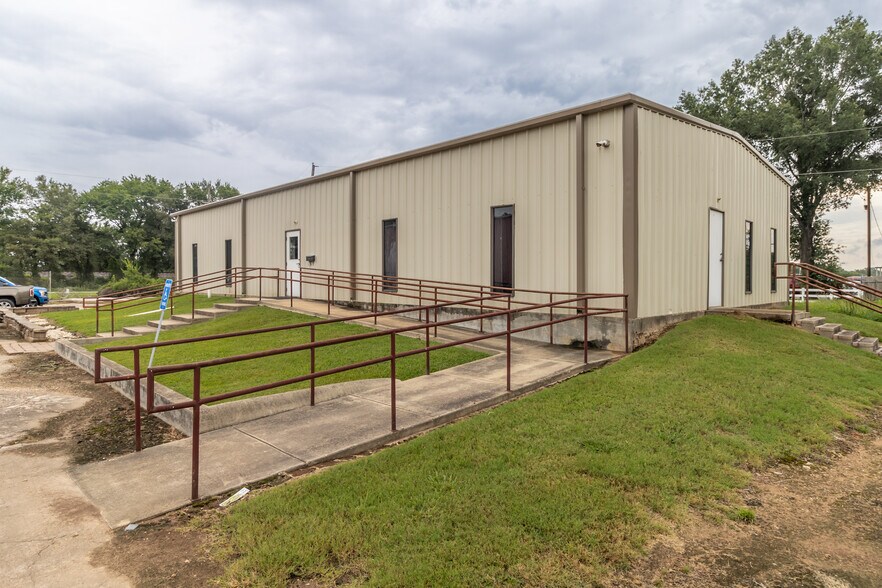 Primary Photo Of 544 Meadowlark Dr, Monroe Warehouse For Sale