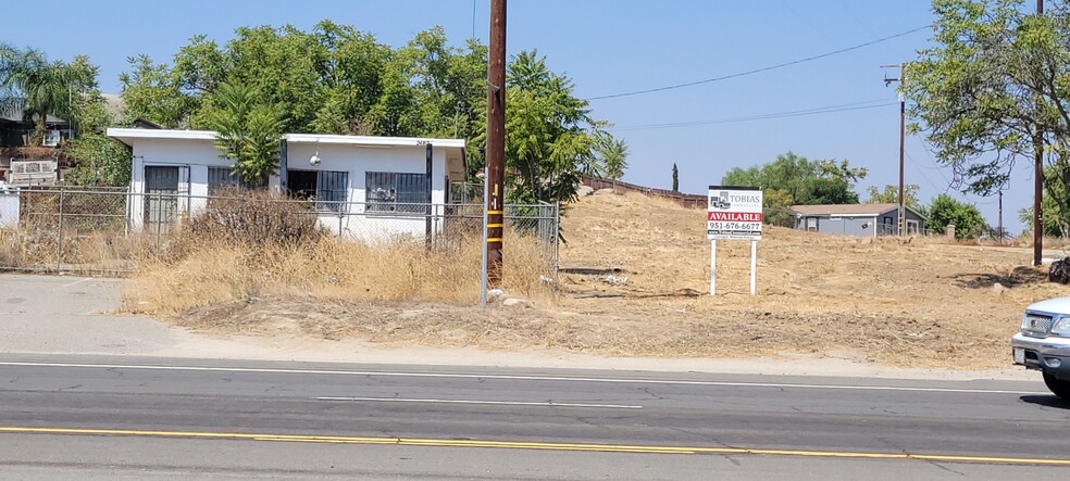 Primary Photo Of 24183 Highway 74, Perris Auto Repair For Sale