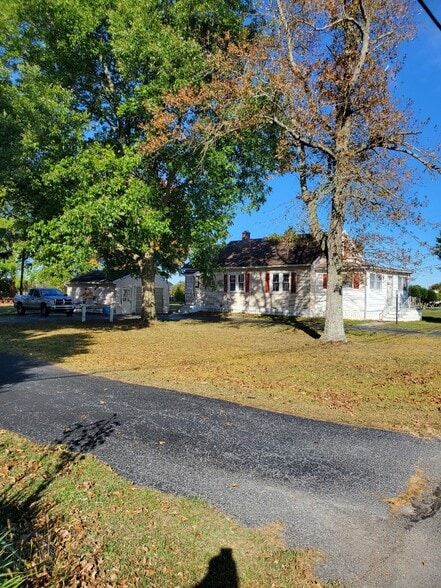 More Photos Of 12374 S DuPont Hwy, Felton Hotel For Sale