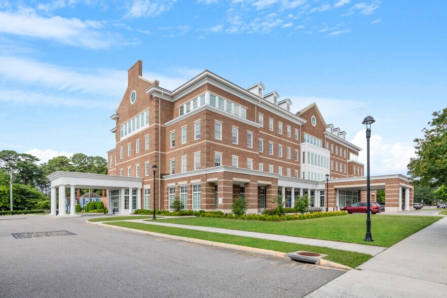 More Photos Of 155 Kingsley Ln, Norfolk Medical For Lease