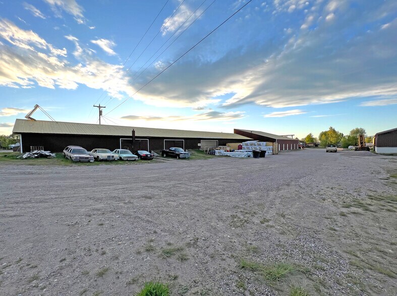 More Photos Of 1025 Webster Ln, Dillon Warehouse For Sale