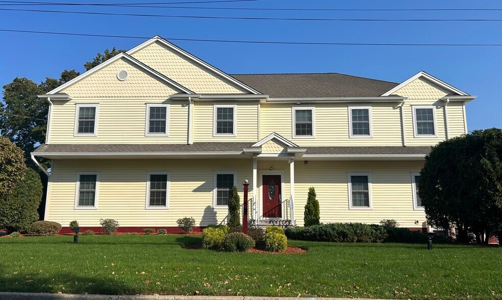 More Photos Of 85 Hopper Ave, Waldwick Medical For Lease