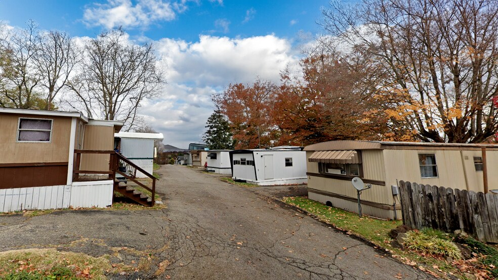 Primary Photo Of 2315 Beech St, Ashland Manufactured Housing Mobile Home Park For Sale
