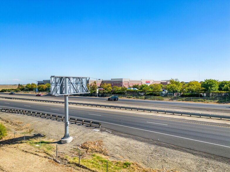 More Photos Of 2120 Freeway Dr, Woodland Land For Sale