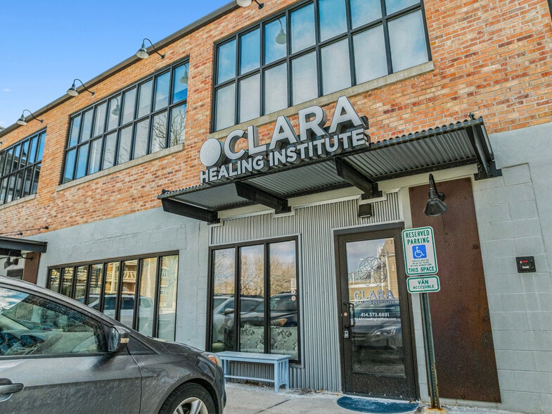 More Photos Of 7954 Harwood Ave, Milwaukee Storefront For Sale