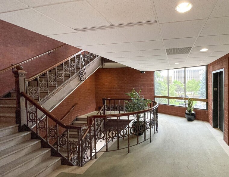 More Photos Of 128 S Tejon St, Colorado Springs Office For Sale