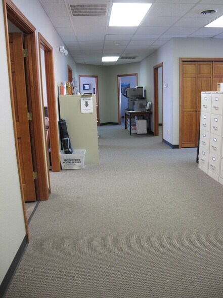 More Photos Of 4505 N Illinois St, Swansea Office For Lease