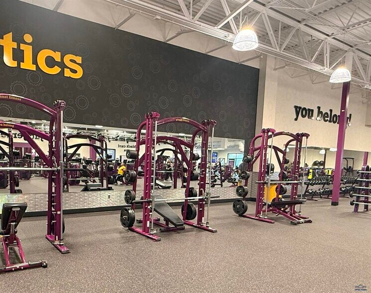 More Photos Of 1845 Haines Ave, Rapid City Freestanding For Sale