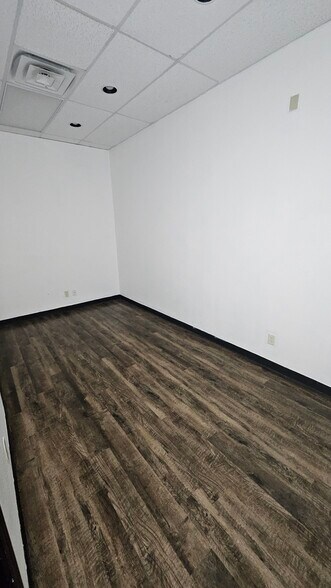 More Photos Of 4415-4433 Tx-322-loop, Abilene Unknown For Lease