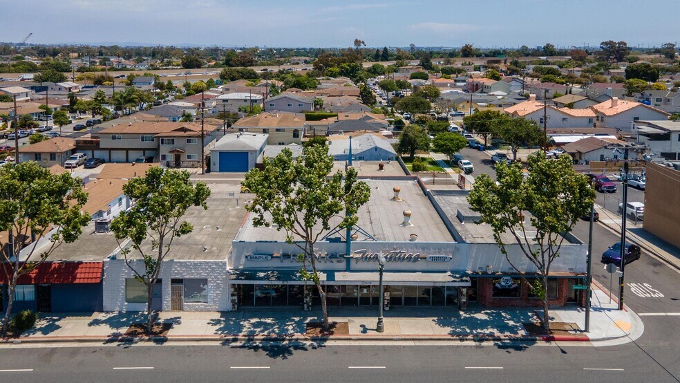 More Photos Of 16414-16424 Hawthorne Blvd, Lawndale Storefront For Lease