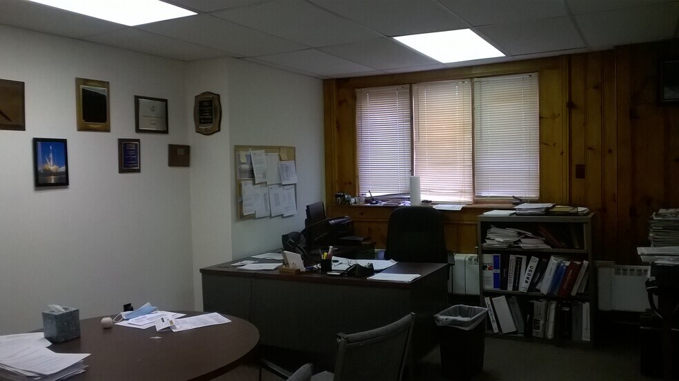 More Photos Of 292 Green St, Royersford Industrial For Sale
