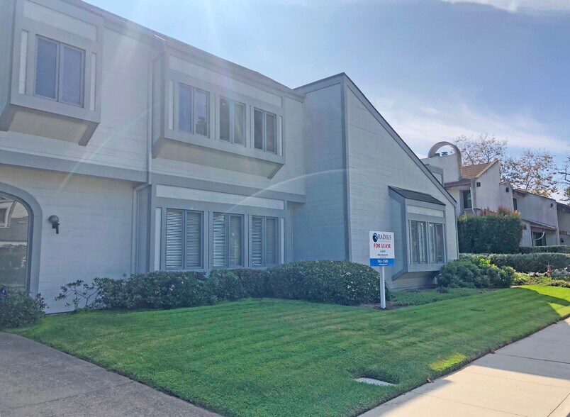 More Photos Of 1110 Eugenia Pl, Carpinteria Office For Lease