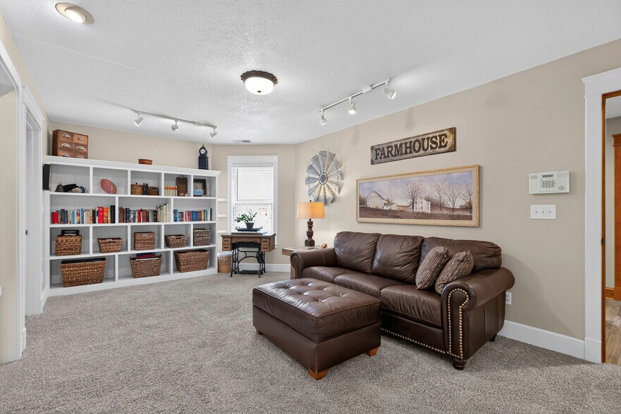 More Photos Of 1558 N 600 Rd, Baldwin City Specialty For Sale