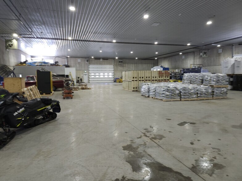 More Photos Of 731 Rue Lucien-Leboeuf, Bécancour Industrial For Sale