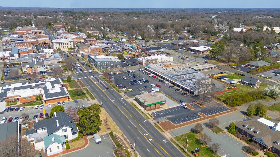 More Photos Of 212 S Main St, Graham General Retail For Sale