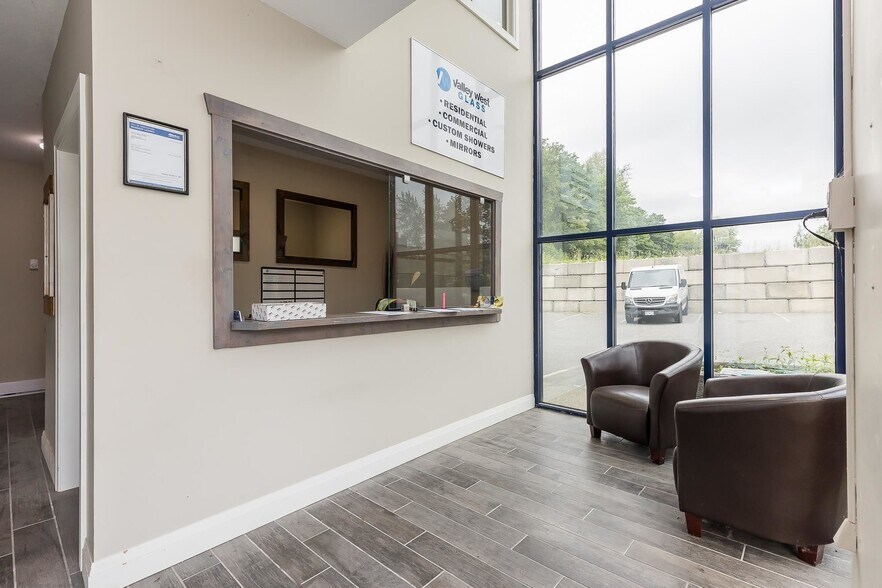 More Photos Of 34100 S Fraser Way, Abbotsford Distribution For Sale