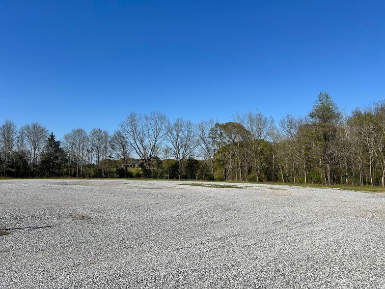 More Photos Of 3118 Fort Dale Rd, Greenville Office For Sale