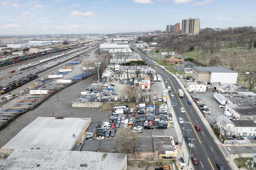 More Photos Of 5401 Tonnelle Ave, North Bergen Industrial For Lease