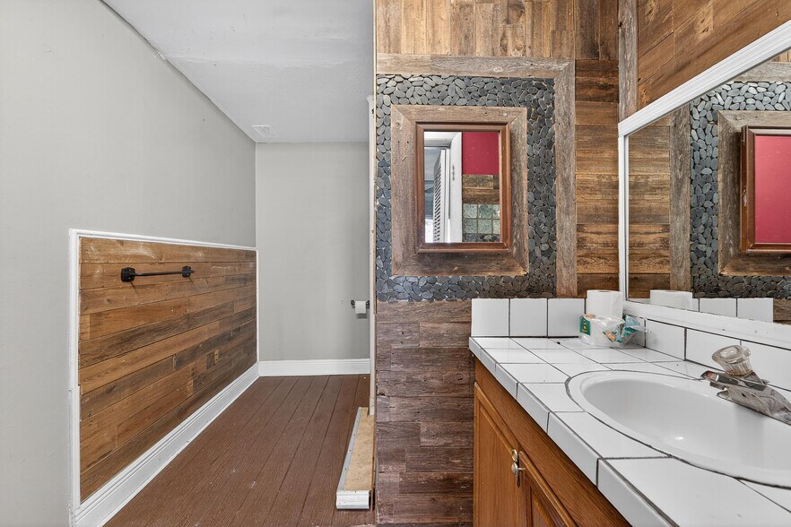 More Photos Of 4701 Land O Lakes Blvd, Land O' Lakes Apartments For Sale