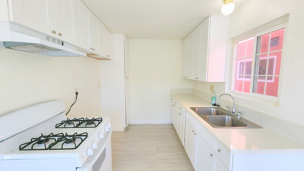 More Photos Of 2325 Angela St, Pomona Apartments For Sale