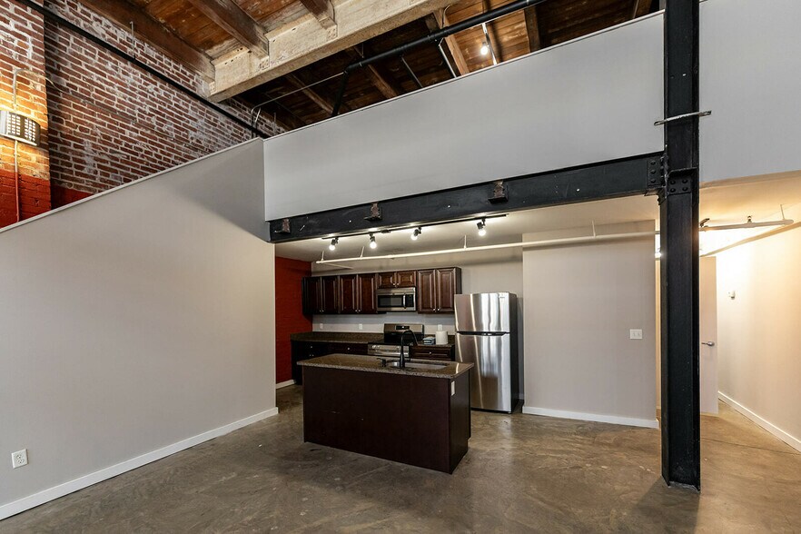 More Photos Of , Memphis Multifamily For Sale