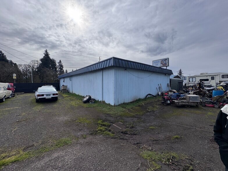 More Photos Of 5420 NE Fourth Plain Blvd, Vancouver Freestanding For Sale