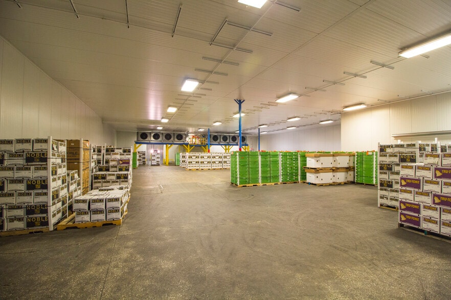 More Photos Of 1005 Snively Ave, Winter Haven Refrigeration Cold Storage For Sale