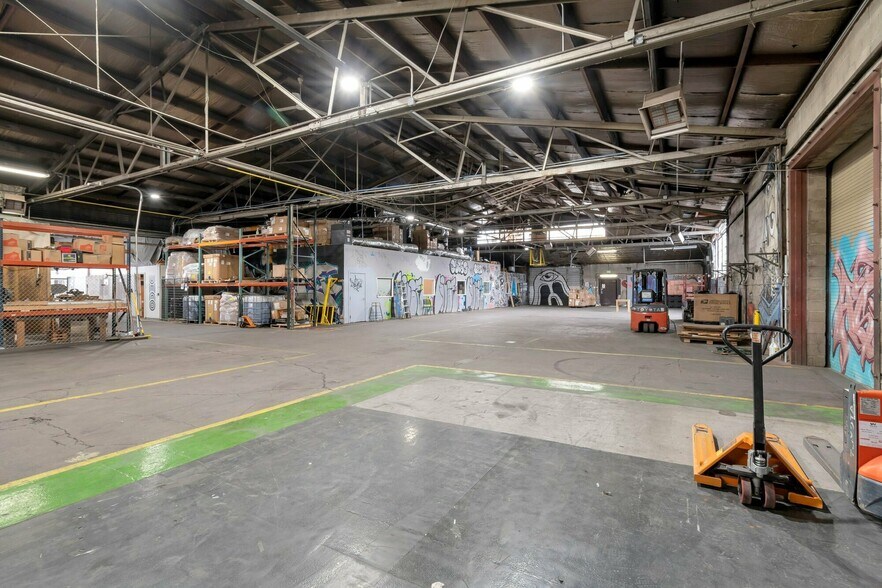 More Photos Of 2401 S Delaware St, Denver Manufacturing For Sale