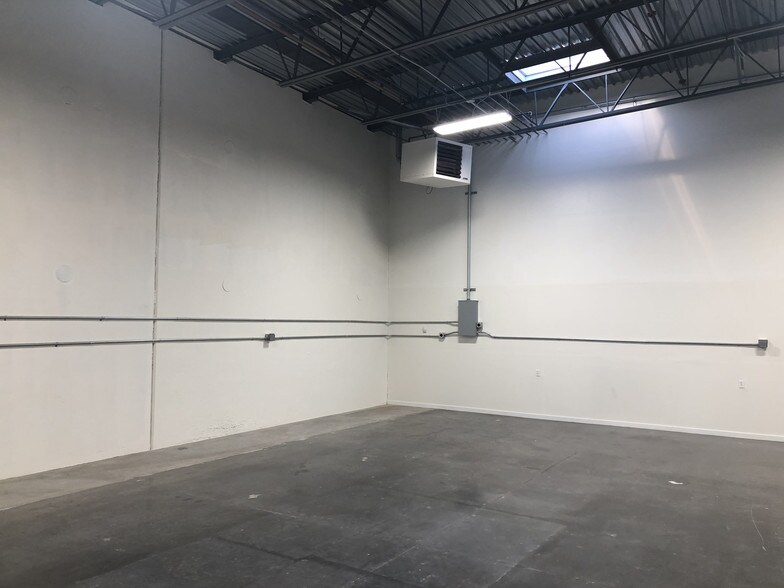 More Photos Of 96 N 1800 W, Lindon Warehouse For Lease
