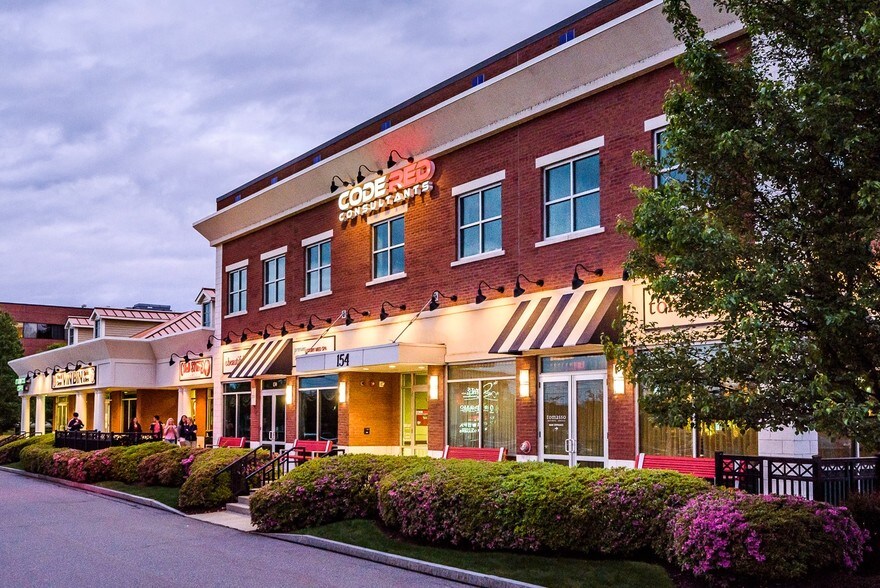 More Photos Of 154 Turnpike Rd, Southborough Storefront Retail Office For Lease