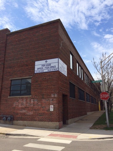 More Photos Of 1801 W Berteau Ave, Chicago Warehouse For Lease