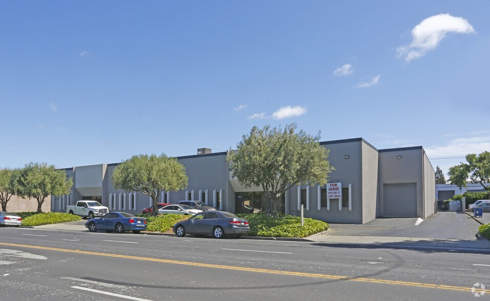 More Photos Of 3303-3333 De La Cruz Blvd, Santa Clara Manufacturing For Lease