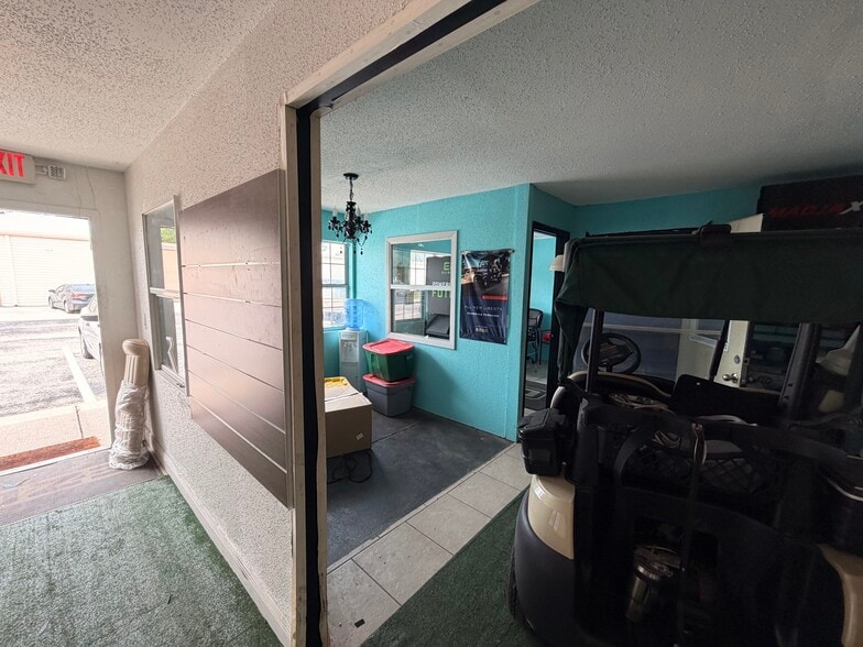More Photos Of 904 Jan-Mar Ct, Clermont Flex For Lease