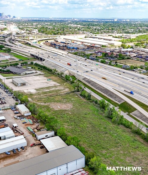 Primary Photo Of 2990 Holmes Rd, Houston Warehouse For Sale