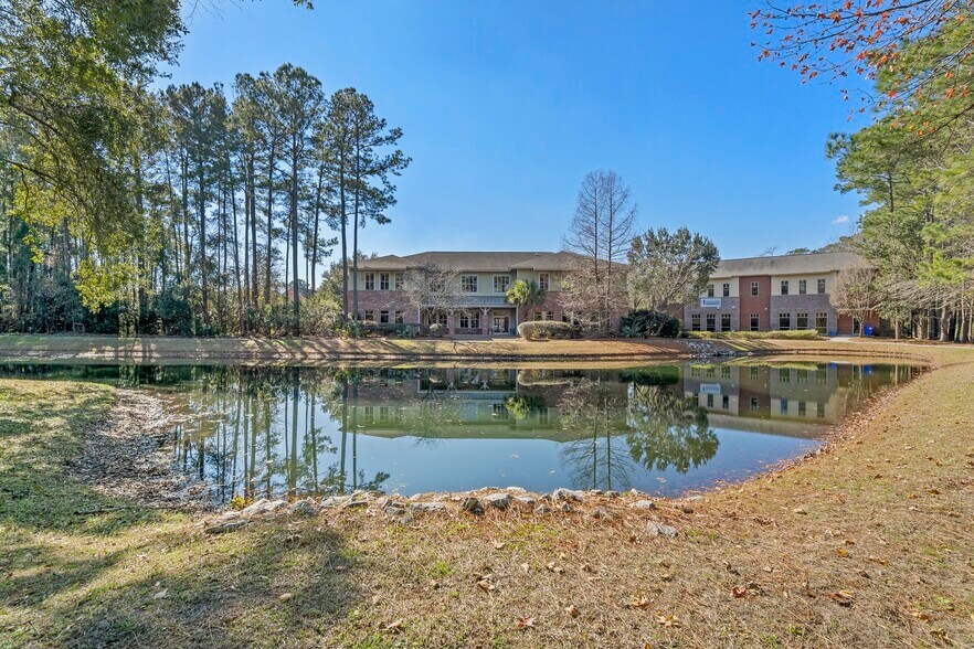 More Photos Of 497 Bramson Ct, Mount Pleasant Office For Lease