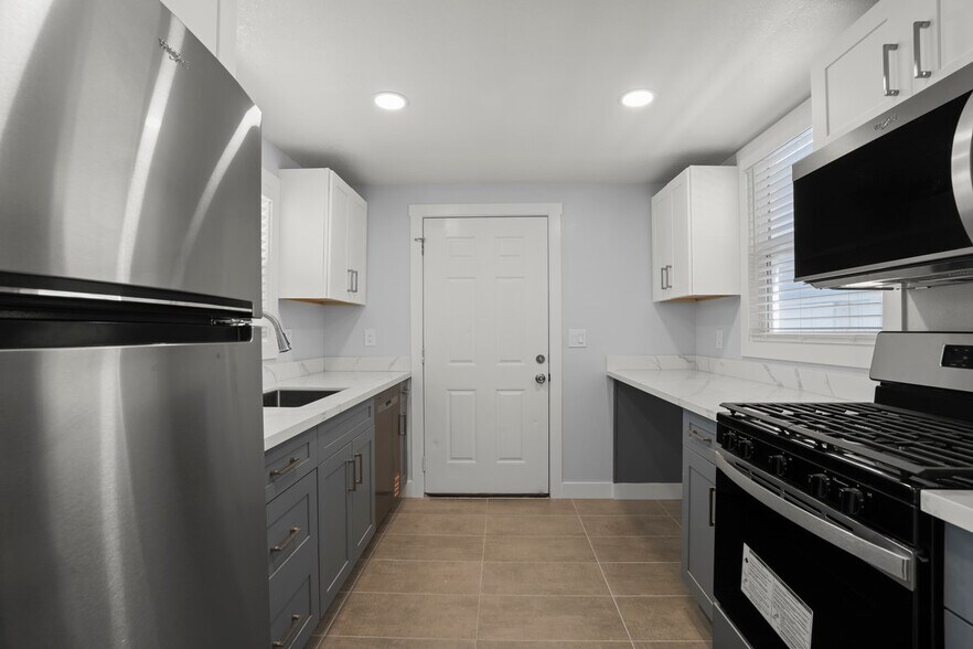 More Photos Of 315 Grand Blvd, San Mateo Apartments For Sale