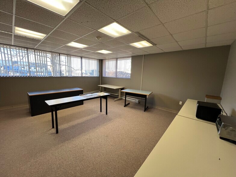 More Photos Of 221 Industry Ave, Springfield Office For Lease