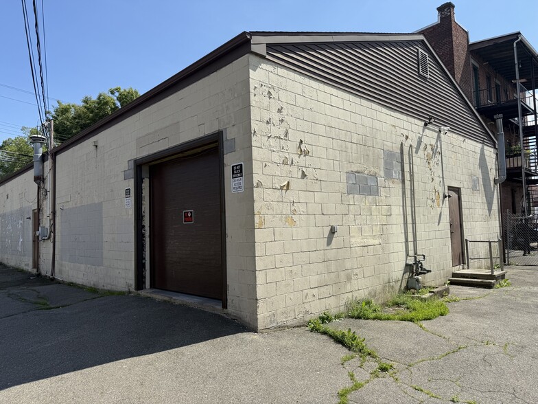 More Photos Of 2738 Fairfield Ave, Bridgeport General Retail For Sale
