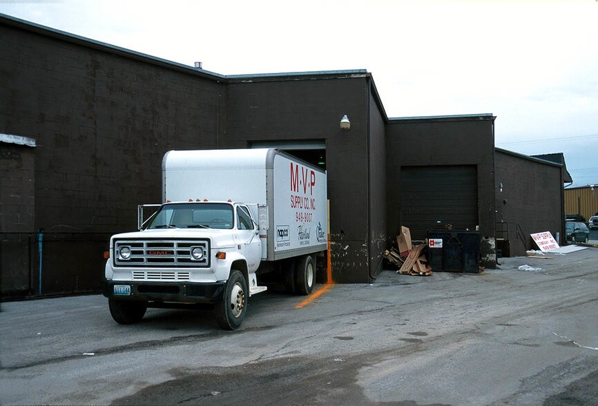 More Photos Of 1800 Scherer Pky, Saint Charles Manufacturing For Lease