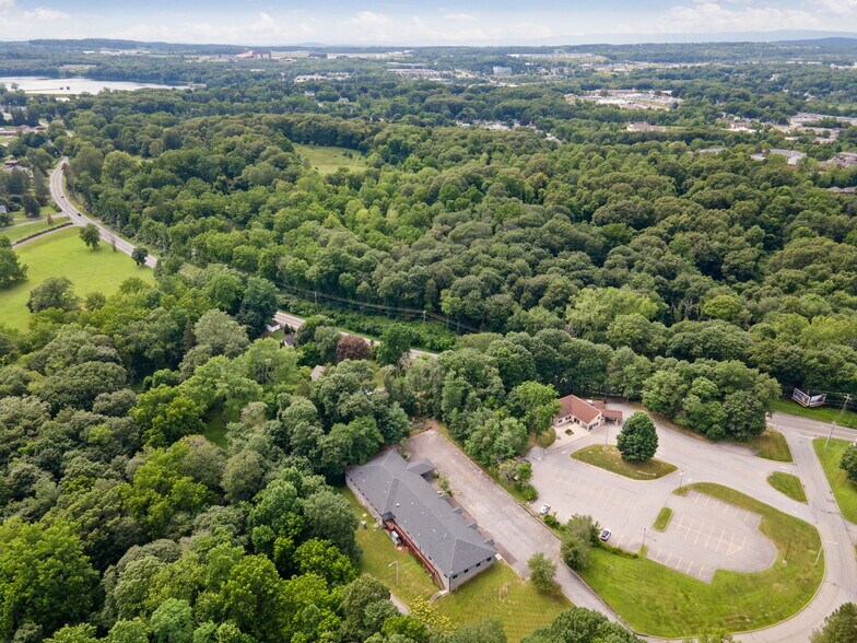 More Photos Of 4 Corwin Ct, Newburgh Medical For Sale