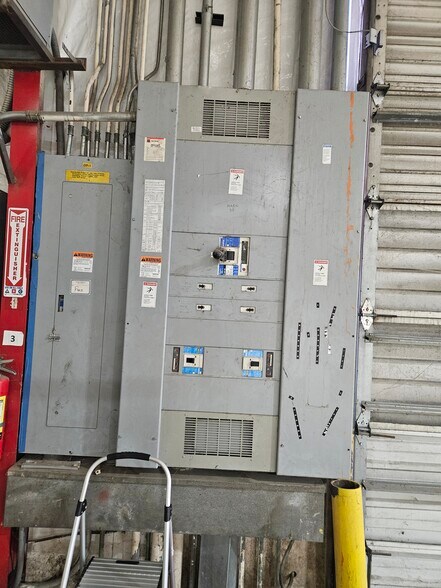 More Photos Of 2509 Cox Mill Rd, Sanford Manufacturing For Lease