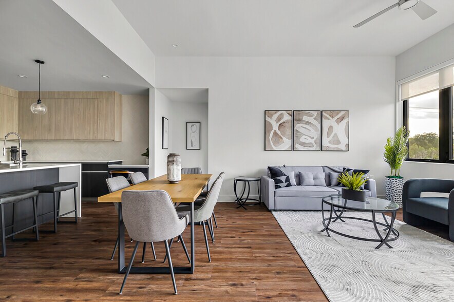 More Photos Of 5515 Humming Bird Ln, Austin Apartments For Sale