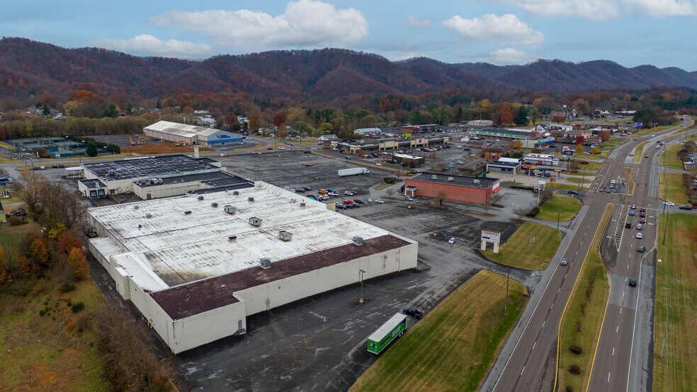 More Photos Of 1375 Volunteer Pky, Bristol Unknown For Lease
